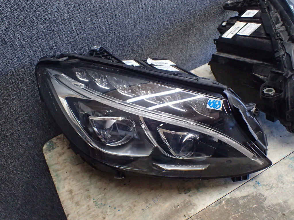 Frontscheinwerfer Mercedes-Benz W205 A2059063104 FULL LED Rechts oder Links