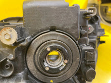 Laden Sie das Bild in den Galerie-Viewer, Frontscheinwerfer Toyota Yaris LED Rechts Scheinwerfer Headlight SCH3361365776uo