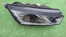 Laden Sie das Bild in den Galerie-Viewer, Frontscheinwerfer Skoda Octavia 5E4941016A LED Rechts Scheinwerfer Headlight SCH6009782959di