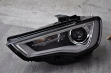 Laden Sie das Bild in den Galerie-Viewer, Frontscheinwerfer Audi A3 8V0941005 Bi-Xenon Links Scheinwerfer Headlight