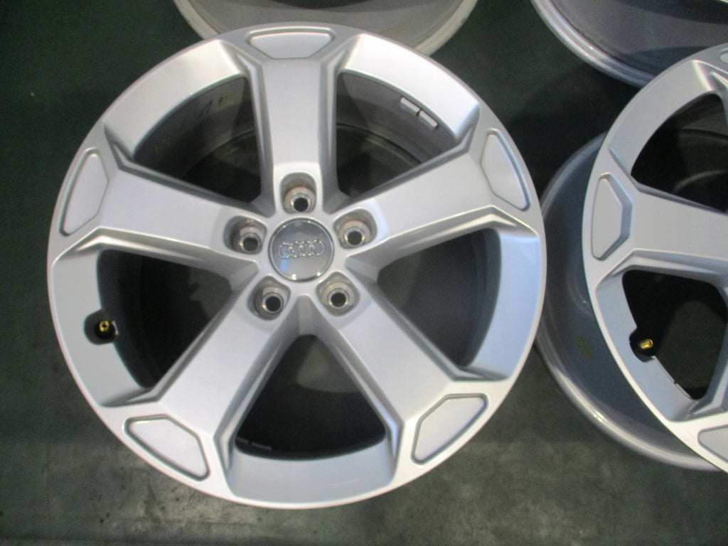 4x Alufelge 17 Zoll 7.0" 5x112 45ET 81A071497AAX1 Audi Rim Wheel FEL9476323822yt