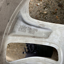Laden Sie das Bild in den Galerie-Viewer, 1x Alufelge 16 Zoll 6.5&quot; 4x100 Opel Corsa Rim Wheel