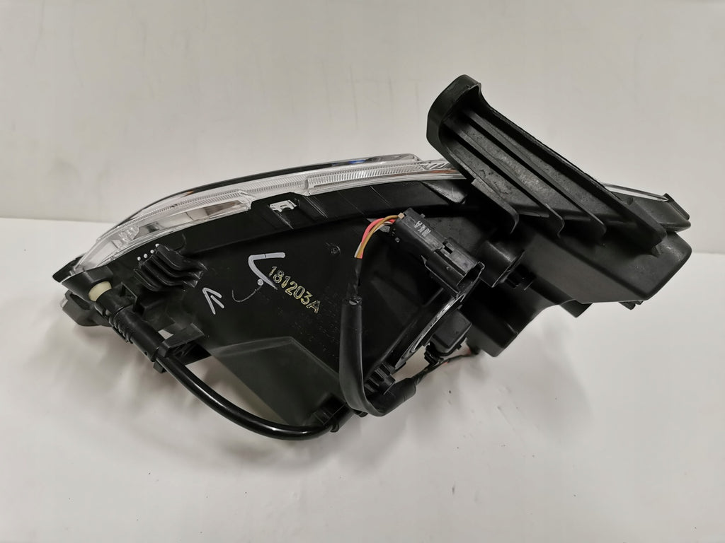 Frontscheinwerfer Hyundai Tucson 92202D7600 Rechts Scheinwerfer Headlight SCH2076420110hb