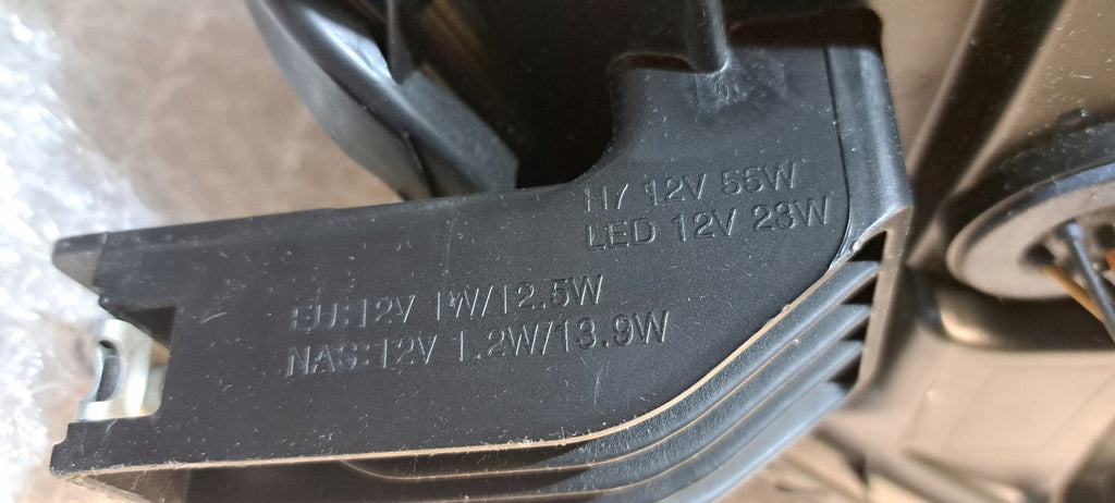 Frontscheinwerfer Mitsubishi Outlander III LED Ein Satz Scheinwerfer Headlight