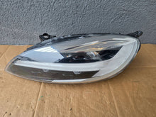 Laden Sie das Bild in den Galerie-Viewer, Frontscheinwerfer Volvo V40 31677022 LED Links Scheinwerfer Headlight SCH6750906970mz
