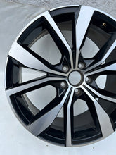 Laden Sie das Bild in den Galerie-Viewer, 1x Alufelge 19 Zoll 8.0&quot; 5x112 47ET 2GA601025AK VW T-Roc Rim Wheel