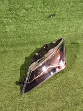 Laden Sie das Bild in den Galerie-Viewer, Frontscheinwerfer Seat Leon 5F1941007 Links Scheinwerfer Headlight SCH3243733613zb