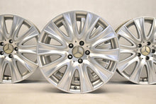 Load image into Gallery viewer, 4x Alufelge 18 Zoll 8.0" 5x112 41ET Glanz Silber A2224010902 Mercedes-Benz FEL2137737712ve