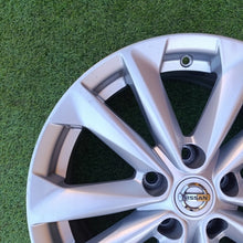 Laden Sie das Bild in den Galerie-Viewer, 1x Alufelge 17 Zoll 7.0" 5x114.3 20ET 403004EA1B Nissan Qashqai I J11 Rim Wheel FEL9982629372em