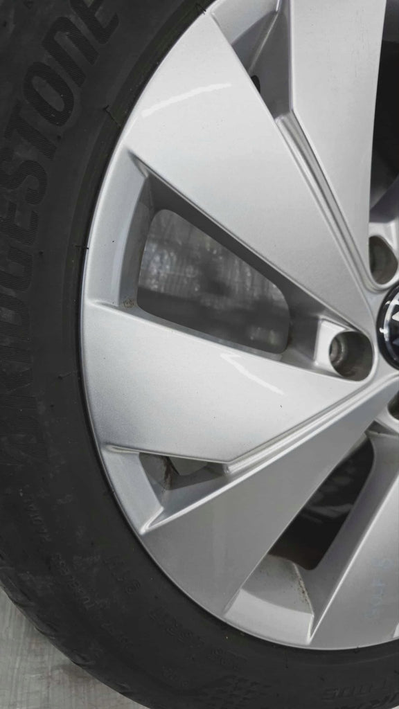 1x Alufelge 17 Zoll 6.5" 5x112 VW Golf VIII I Rim Wheel FEL3303515486pd