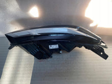Laden Sie das Bild in den Galerie-Viewer, Frontscheinwerfer Dacia Sandero III Logan 260107920R LED Rechts Headlight SCH2048724145nw