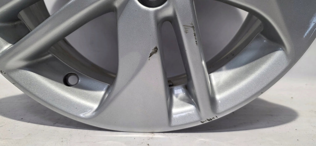 1x Alufelge 15 Zoll 6.0" 5x114.3 45ET Glanz Silber 42611K0030 Toyota Yaris FEL9027825182pw