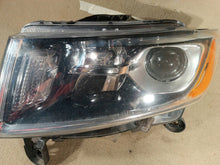 Laden Sie das Bild in den Galerie-Viewer, Frontscheinwerfer Jeep Grand Cherokee I 68110997AB Links Scheinwerfer Headlight SCH6656008239yo
