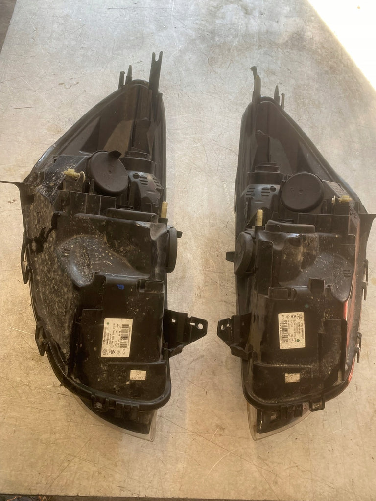Frontscheinwerfer Renault Clio IV 260102796R 260601850R Rechts oder Links SCH1127119374fr