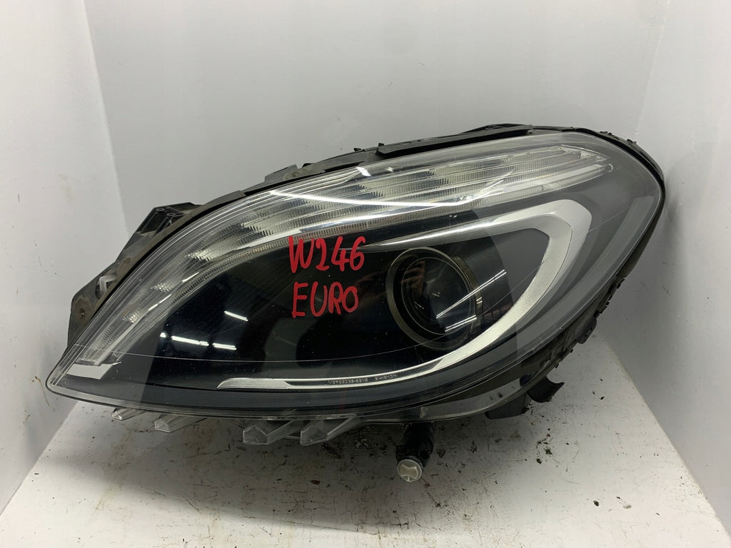 Frontscheinwerfer Mercedes-Benz W246 Bi-Xenon Links Scheinwerfer Headlight SCH3080064187km