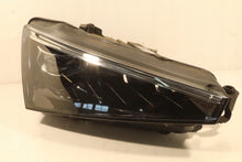 Laden Sie das Bild in den Galerie-Viewer, Frontscheinwerfer Skoda Scala 657941016A LED Rechts Scheinwerfer Headlight SCH8340105763xu