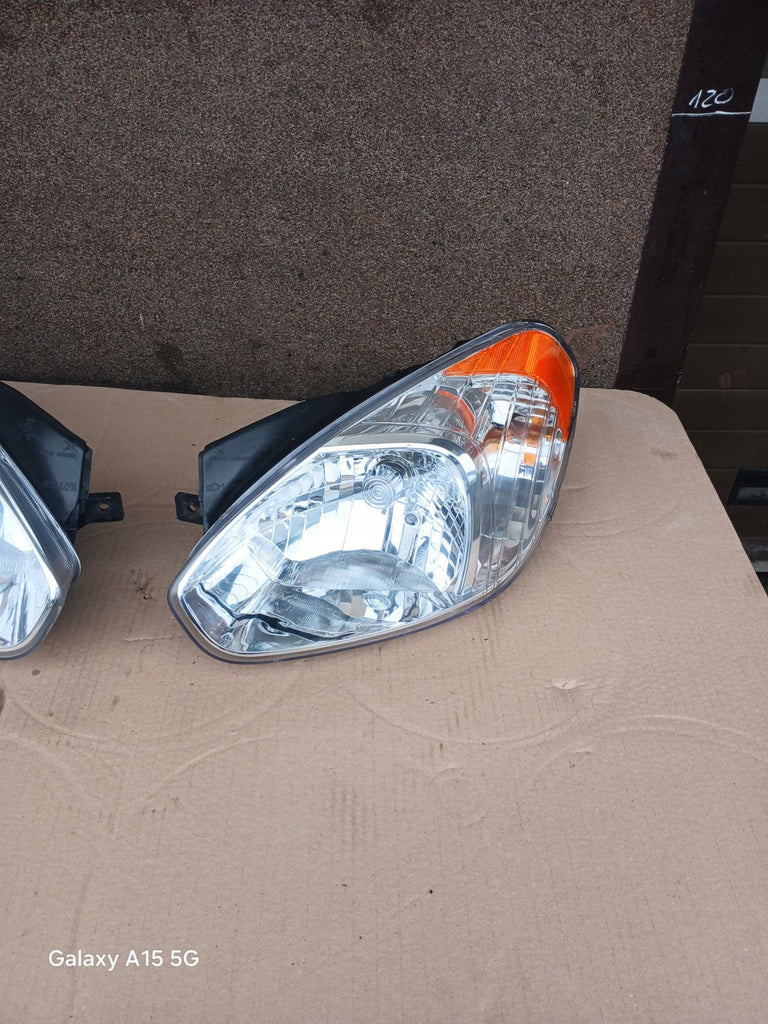 Frontscheinwerfer Hyundai Accent III Mc 05-10KOD 85122000 Ein Satz Headlight SCH8065243683mw