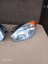 Laden Sie das Bild in den Galerie-Viewer, Frontscheinwerfer Hyundai Accent III Mc 05-10KOD 85122000 Ein Satz Headlight SCH8065243683mw