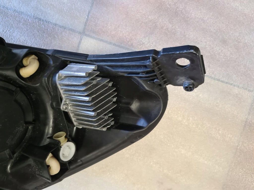 Frontscheinwerfer Ford Focus JX7B-13W029-CE Rechts Scheinwerfer Headlight SCH5441820230it