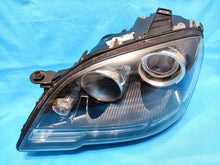 Laden Sie das Bild in den Galerie-Viewer, Frontscheinwerfer Mercedes-Benz W164 A1648203759 Bi-Xenon Links Headlight SCH6695687726kl