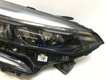 Laden Sie das Bild in den Galerie-Viewer, Frontscheinwerfer Renault Clio V 260109379R Full LED Rechts oder Links