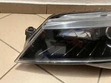 Laden Sie das Bild in den Galerie-Viewer, Frontscheinwerfer Skoda Superb III Links Scheinwerfer Headlight SCH1950131209xm