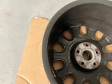 Load image into Gallery viewer, 1x Alufelge 17 Zoll 8.0&quot; 5x112 43ET Glanz Silber Audi Rim Wheel