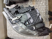 Laden Sie das Bild in den Galerie-Viewer, Frontscheinwerfer BMW 5 F11 F10 A8731713205 0110822200217024 Ein Satz Headlight SCH2386333891ou