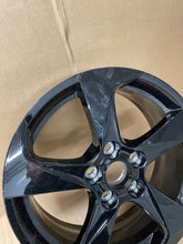 Laden Sie das Bild in den Galerie-Viewer, 1x Alufelge 17 Zoll 6.5&quot; 5x100 PW457-47001 Toyota Auris Rim Wheel