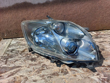 Laden Sie das Bild in den Galerie-Viewer, Frontscheinwerfer Toyota Auris Rechts Scheinwerfer Headlight