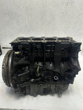 Laden Sie das Bild in den Galerie-Viewer, Motor Fiat Renault Talento Trafic III M9R710 2.0 DCI 90TKm Diesel Unkomplett