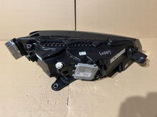 Laden Sie das Bild in den Galerie-Viewer, Frontscheinwerfer Skoda Superb III 3V1941015D LED Ein Stück (Rechts oder Links)