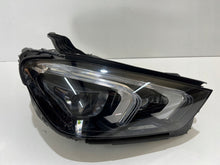 Laden Sie das Bild in den Galerie-Viewer, Frontscheinwerfer Mercedes-Benz Gle A1679066604XXX Rechts Scheinwerfer Headlight SCH2662575523at