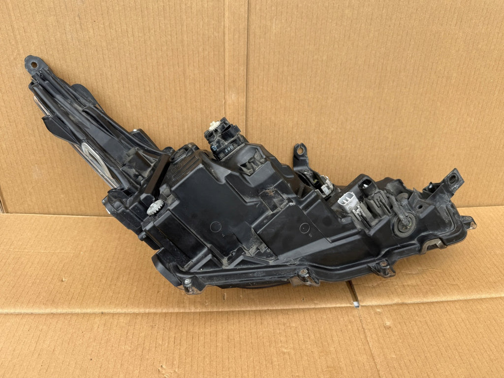 Frontscheinwerfer Toyota Corolla 81185-02T51-00 Links Scheinwerfer Headlight SCH8371554926ee