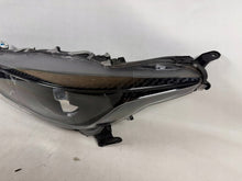 Laden Sie das Bild in den Galerie-Viewer, Frontscheinwerfer Toyota IV Yaris Links Scheinwerfer Headlight SCH4299402994hk