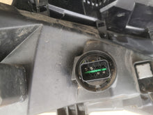 Laden Sie das Bild in den Galerie-Viewer, Frontscheinwerfer Hyundai Tucson 92207N7000 Links Scheinwerfer Headlight SCH6235759270um