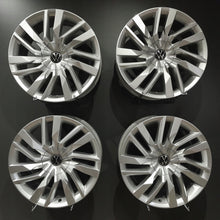 Laden Sie das Bild in den Galerie-Viewer, 4x Alufelge 19 Zoll 8.0" 5x112 28ET Glanz Silber 760601025 VW Touareg Rim Wheel FEL1648277508cl