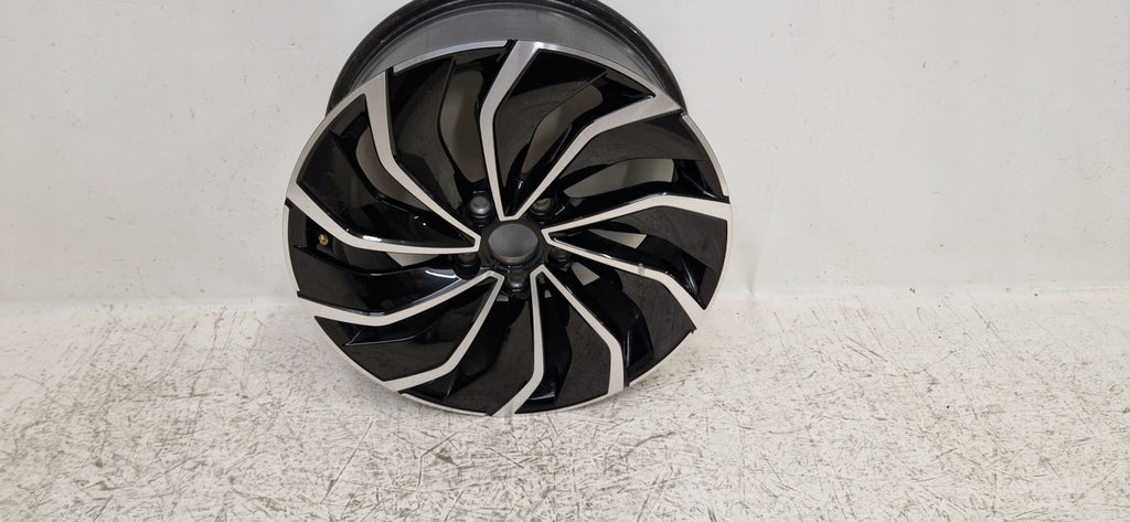 1x Alufelge 17 Zoll 7.5" 5x112 51ET Glanz Schwarz 5H0601025 VW Golf Viii FEL2857924940sk