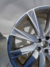 Laden Sie das Bild in den Galerie-Viewer, 1x Alufelge 20 Zoll 9.0&quot; 5x112 38ET 4KE071490 Audi E-Tron Etron Rim Wheel