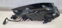Laden Sie das Bild in den Galerie-Viewer, Frontscheinwerfer Skoda Fabia I 6VB941015B LED Links Scheinwerfer Headlight SCH1068838989un