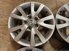 Load image into Gallery viewer, 4x Alufelge 16 Zoll 6.5" 5x114.3 52 5ET Glanz Silber 8K996 Mazda I Rim Wheel FEL8689776965lg