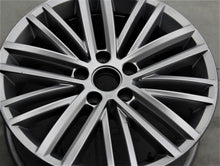 Load image into Gallery viewer, 1x Alufelge 17 Zoll 7.0&quot; 5x112 43ET Glanz Silber 5N0601025AL VW Tiguan Rim Wheel