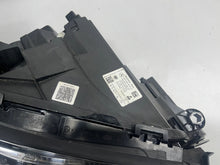 Laden Sie das Bild in den Galerie-Viewer, Frontscheinwerfer Mercedes-Benz W213 A2139069808 LED Rechts Headlight SCH8128012149bg