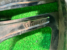 Laden Sie das Bild in den Galerie-Viewer, 1x Alufelge 18 Zoll 7.5&quot; 5x112 49ET A1774011500 Mercedes-Benz W177 Rim Wheel