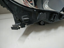 Laden Sie das Bild in den Galerie-Viewer, Frontscheinwerfer Mercedes-Benz X156 A1569061200 Rechts Scheinwerfer Headlight SCH6005539885bk