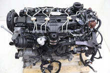 Load image into Gallery viewer, Motor Volvo V70 D5244T14 2.4 175PS 129kW 195TKm Benzin Engine Komplett MOT9480075424xb