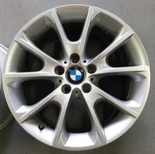 Laden Sie das Bild in den Galerie-Viewer, 1x Alufelge 18 Zoll 8.5" 5x120 47ET Glanz Silber 6796251 BMW F30 F32 F31 FEL4221333434qk