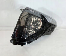 Laden Sie das Bild in den Galerie-Viewer, Frontscheinwerfer Ford Courier R2X6-13E015AE Links Scheinwerfer Headlight SCH4436760459xg