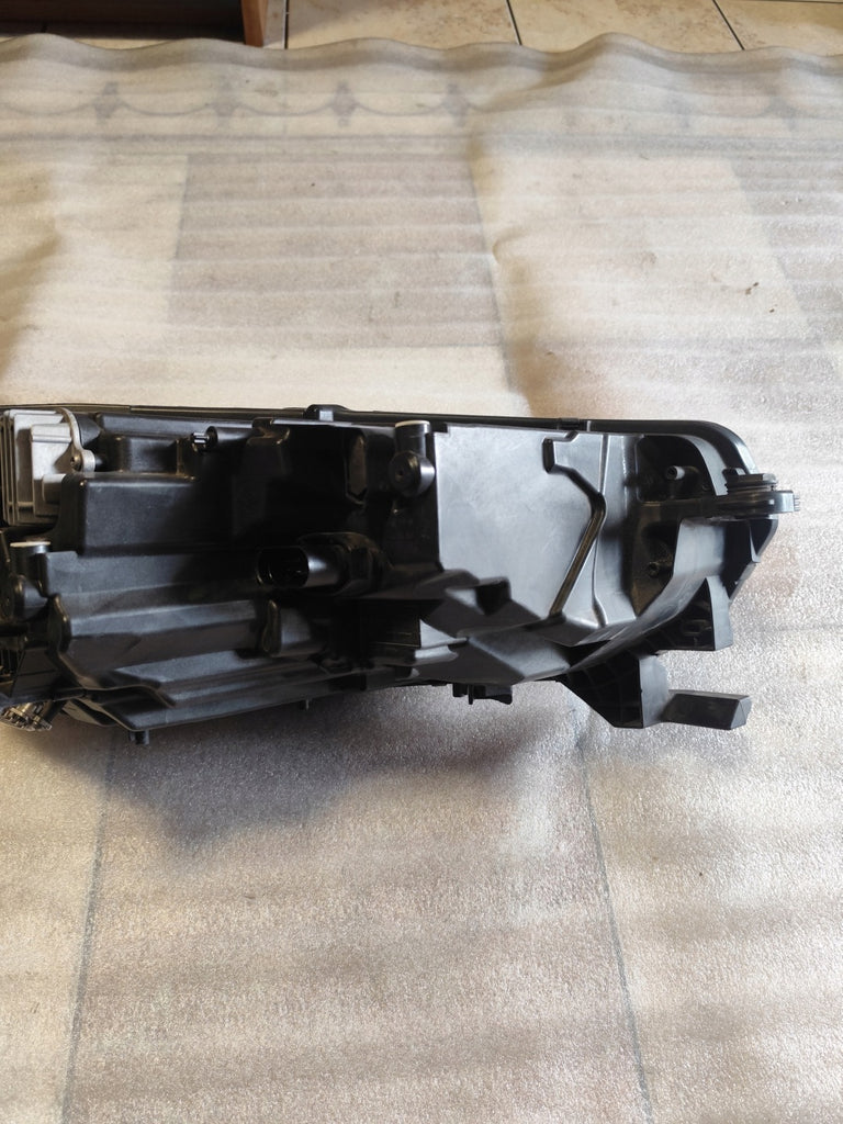 Frontscheinwerfer Skoda Octavia IV 5E4941015A Links Scheinwerfer Headlight SCH6347439451yy
