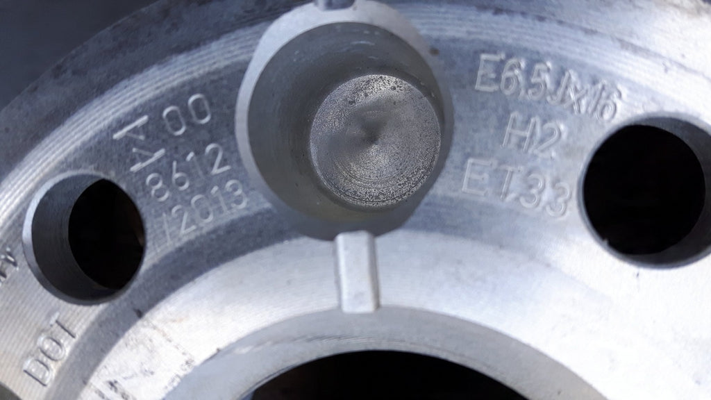 1x Alufelge 16 Zoll 6.5" 5x112 33ET Silber 8U0601025Q Audi Q3 Rim Wheel